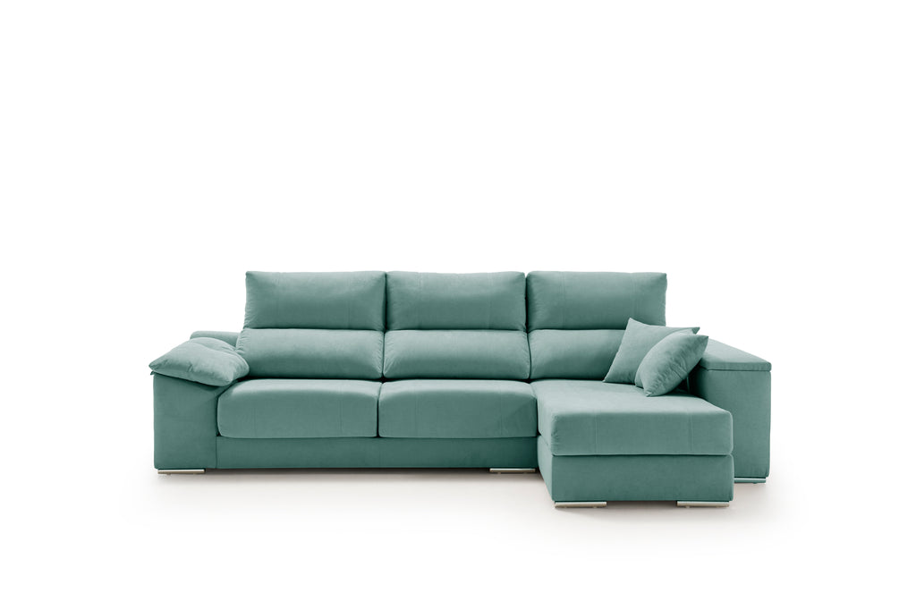 Chaise longue Corsa turquesa sobre fondo blanco
